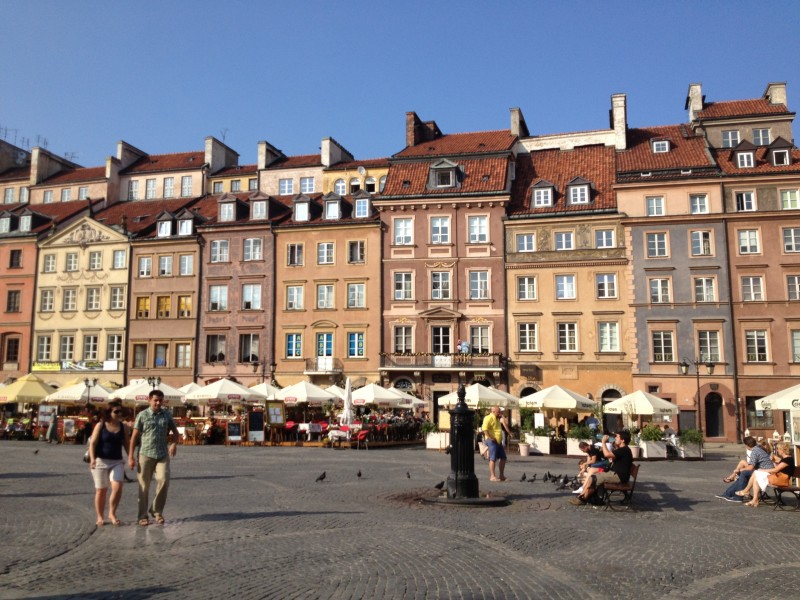 Varsóvia Polônia- Mari and the City