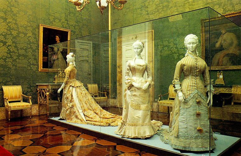 Image: Galleria del Costume.