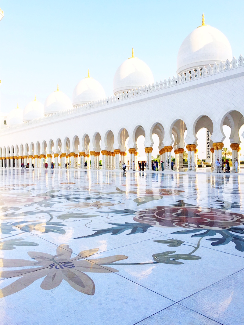 Sheikh Zayed- mesquita em Abu Dhabi